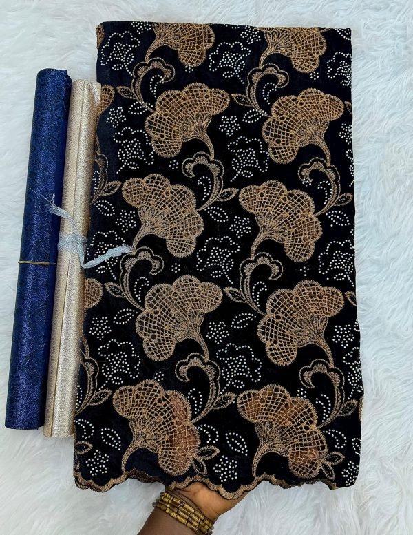 Leaf enhancement elegant velvet lace